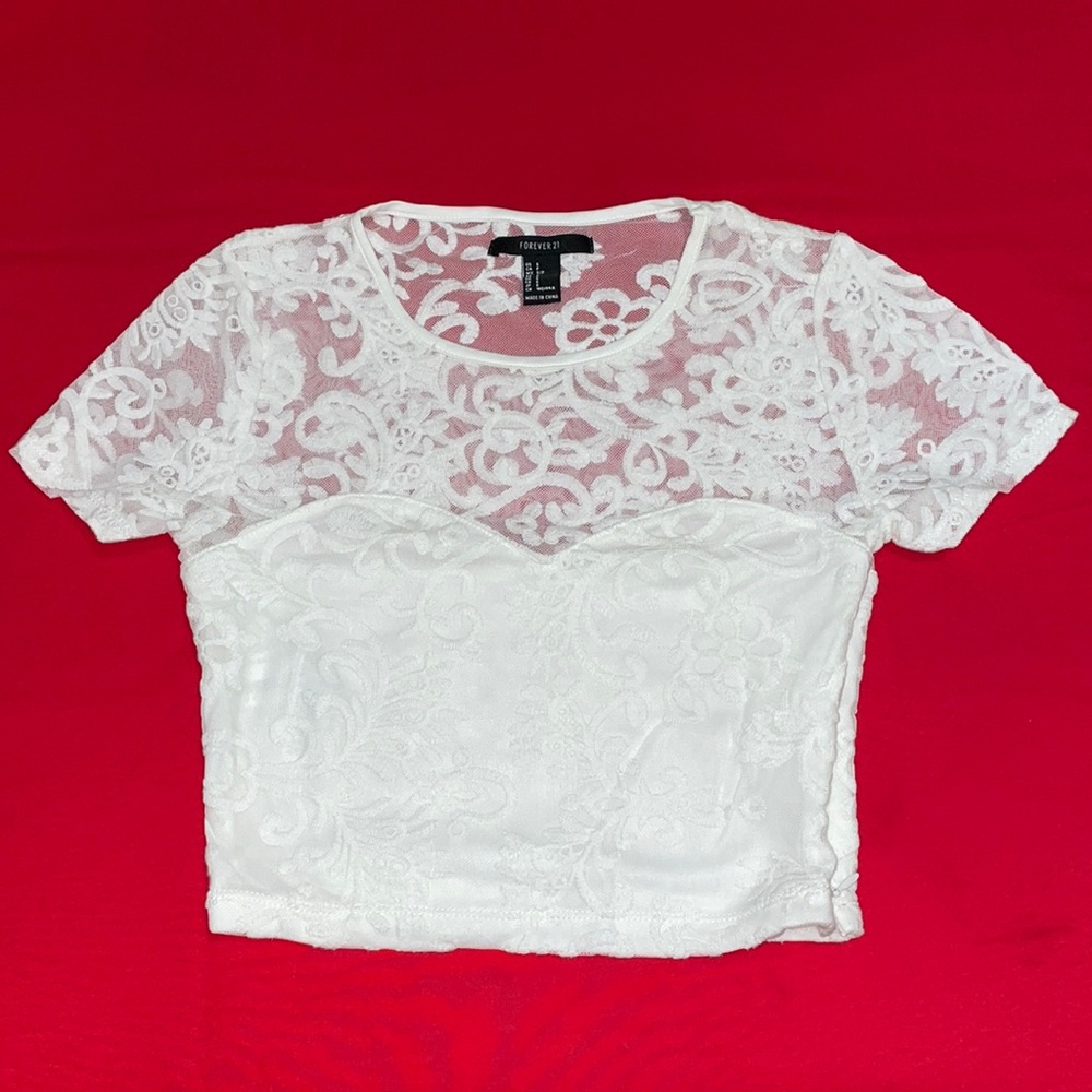 Forever 21 Detailed Lace Crop Top Size S.